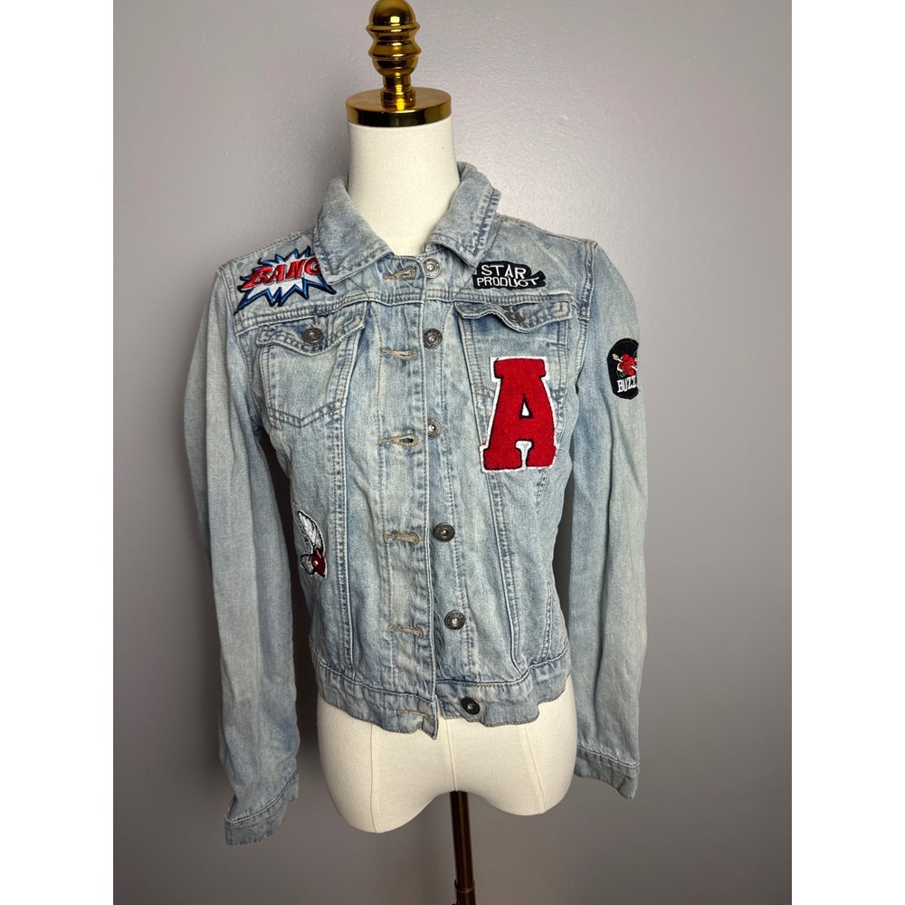 ONLY Denim Jacket Womens XS Light Blue Excellent Patched Distressed Trucker